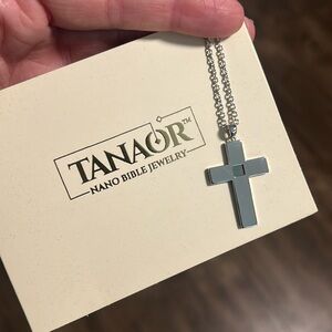 NEW Tanaor Bible cross necklace